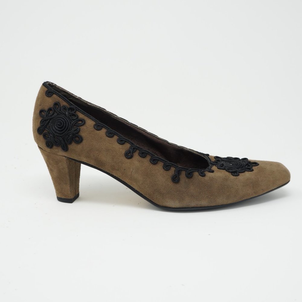Italian Suede Pumps - Picture 7 of 8